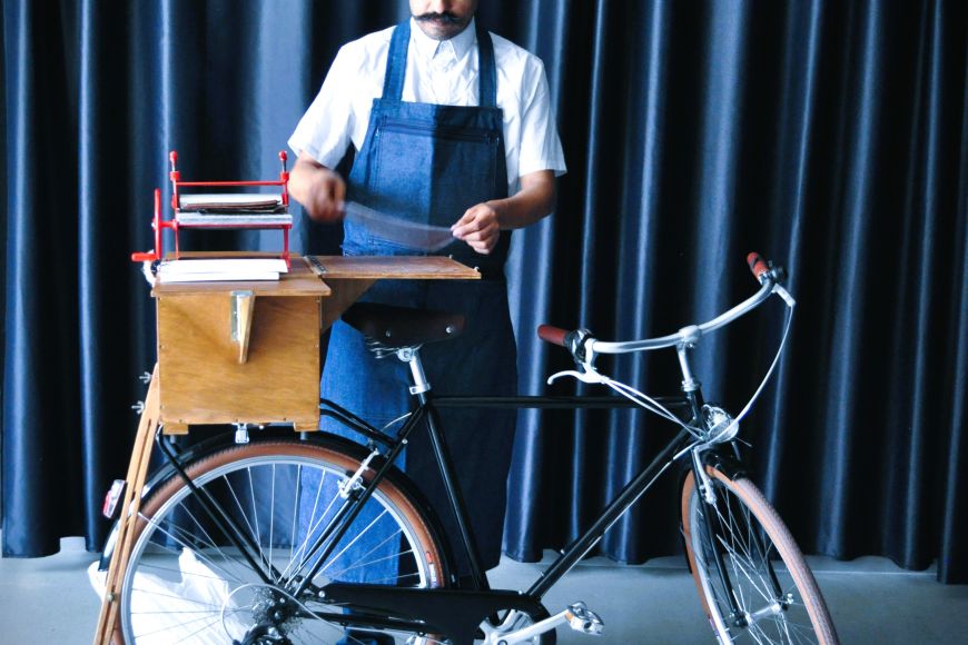 Ricardo Cornelius amb bicicleta